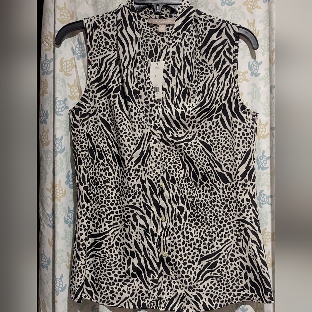Banana Republic NWT top sz 0